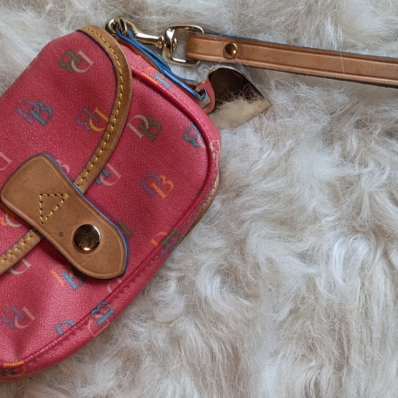 Dooney & Bourke Monogram Wristlet - Picture 1 of 10